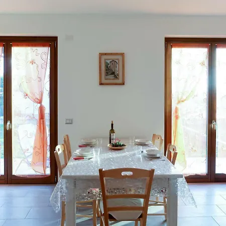Locazione Turistica Casa Venezia Tatil Evi Sorico